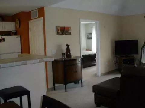 86 Mill St #304, Woonsocket, RI 02895 photo 3