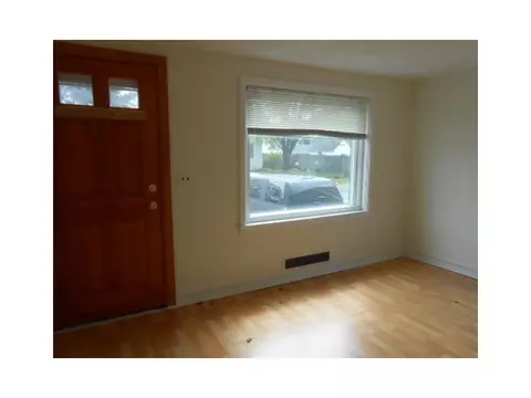 23 Harmony Ct, Warwick, RI 02889 photo 4