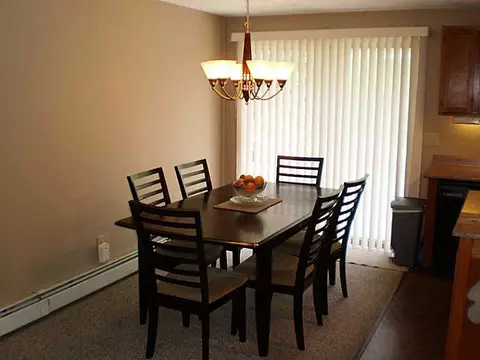 47 Beaver Ave, Warwick, RI 02889 photo 6