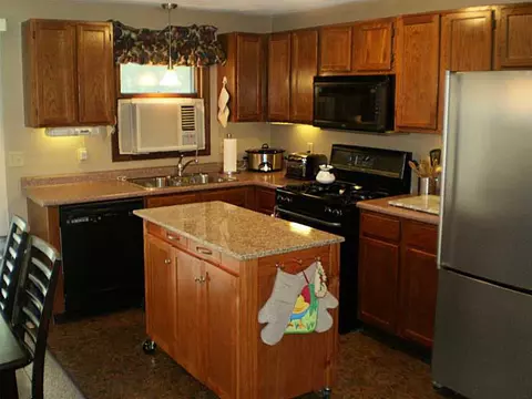 47 Beaver Ave, Warwick, RI 02889 photo 7