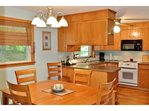85 Victory Blvd, Woonsocket, RI 02895 photo 4