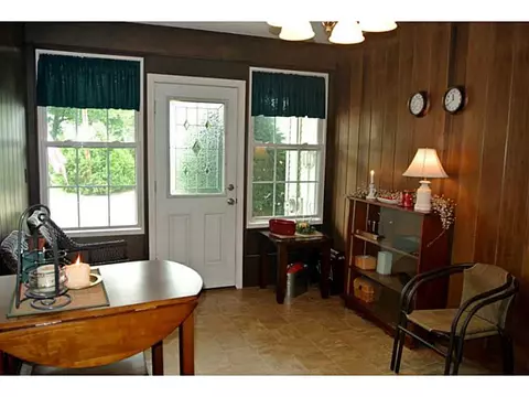 85 Victory Blvd, Woonsocket, RI 02895 photo 14