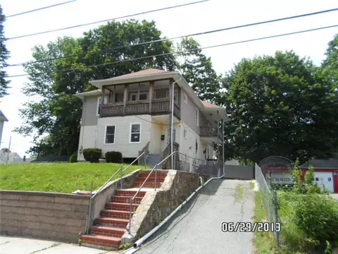 166 Sixth Ave, Woonsocket, RI 02895 photo 1