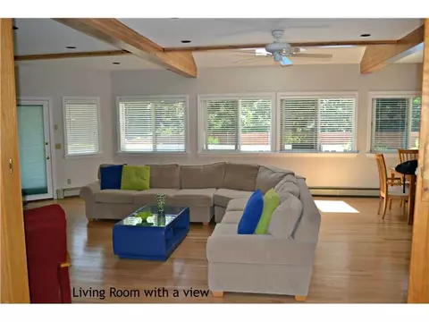 38 Trolley Ln, Westerly, RI 02891 photo 17