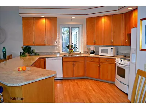 38 Trolley Ln, Westerly, RI 02891 photo 13
