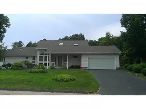 38 Trolley Ln, Westerly, RI 02891 photo 1