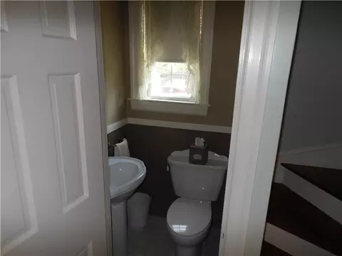 1028 Post Rd, Warwick, RI 02888 photo 11