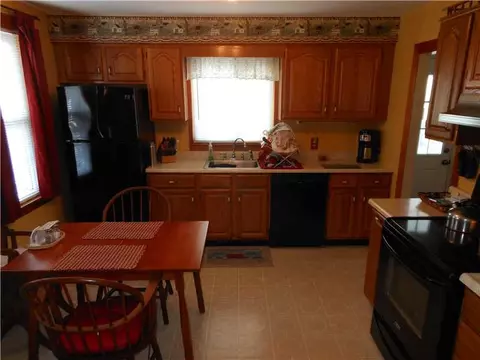 1028 Post Rd, Warwick, RI 02888 photo 8