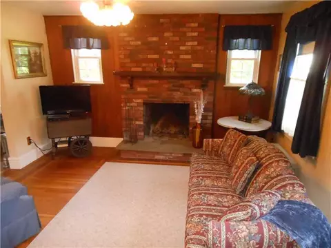 1028 Post Rd, Warwick, RI 02888 photo 5
