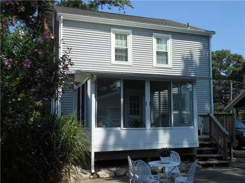 1028 Post Rd, Warwick, RI 02888 photo 3