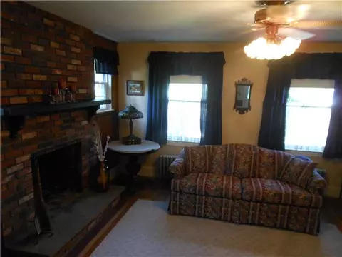 1028 Post Rd, Warwick, RI 02888 photo 6