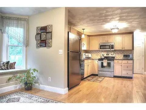 36 Cameron Ct, Warwick, RI 02886 photo 6