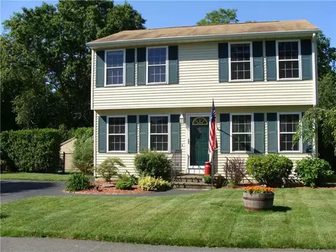 36 Cameron Ct, Warwick, RI 02886 photo 1