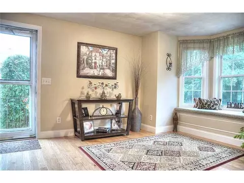36 Cameron Ct, Warwick, RI 02886 photo 4