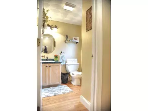 36 Cameron Ct, Warwick, RI 02886 photo 8
