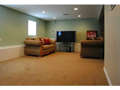 235 Asylum Rd, Warwick, RI 02886 photo 10