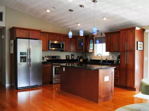 235 Asylum Rd, Warwick, RI 02886 photo 3