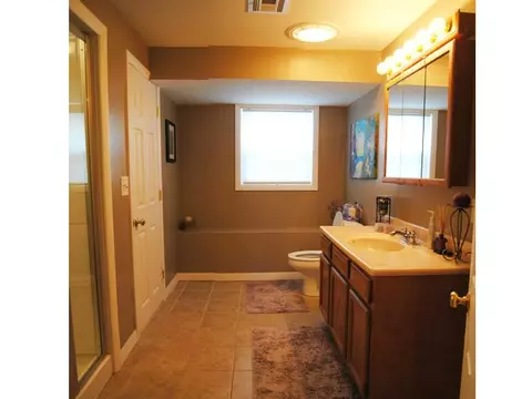 235 Asylum Rd, Warwick, RI 02886 photo 13