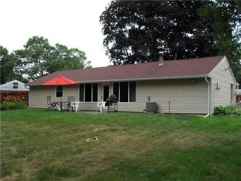 18 Chatworth Ave, Warwick, RI 02886 photo 12