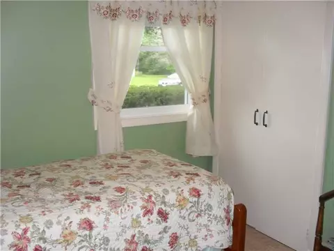 18 Chatworth Ave, Warwick, RI 02886 photo 9