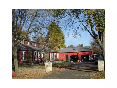 382 Spring Green Rd, Warwick, RI 02888 photo 1