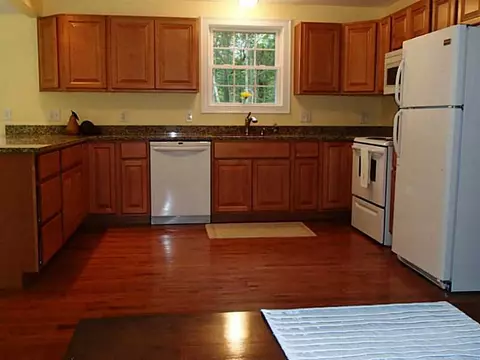335 South Rd, Exeter, RI 02822 photo 4