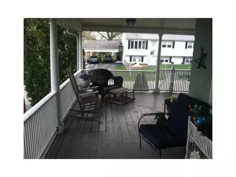 75 Pender Ave, Warwick, RI 02889 photo 4
