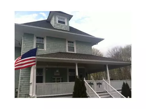 75 Pender Ave, Warwick, RI 02889 photo 1
