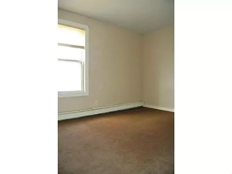 170 Logee St, Woonsocket, RI 02895 photo 3