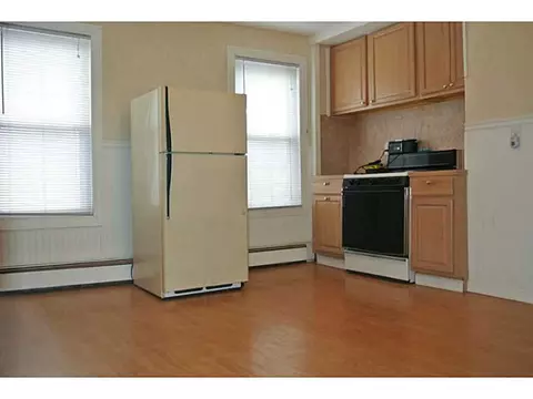 170 Logee St, Woonsocket, RI 02895 photo 8