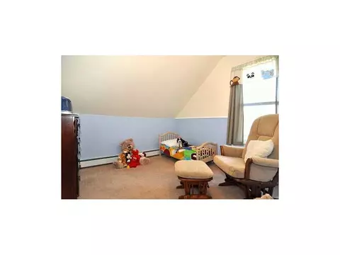 31 Broad St, Woonsocket, RI 02895 photo 10