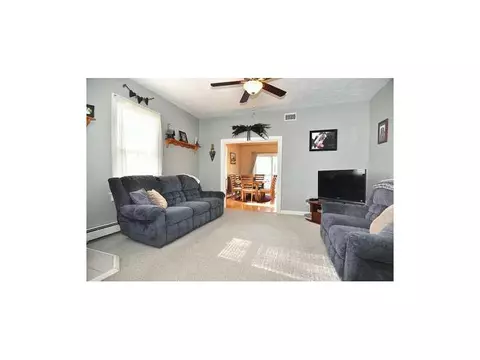 31 Broad St, Woonsocket, RI 02895 photo 7