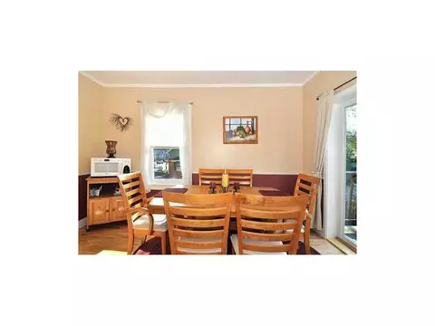 31 Broad St, Woonsocket, RI 02895 photo 4