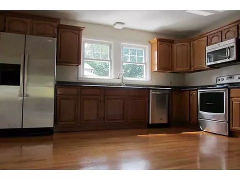 128 Prince St, Woonsocket, RI 02895 photo 5