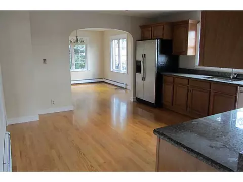 128 Prince St, Woonsocket, RI 02895 photo 6