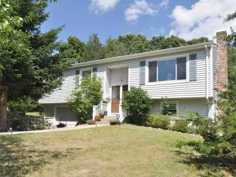 78 Pitman Rd, Warwick, RI 02886 photo 1