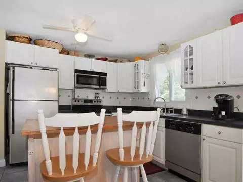 78 Pitman Rd, Warwick, RI 02886 photo 4