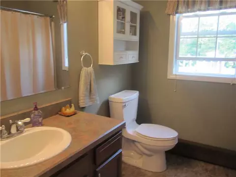 260 Lynne Ln, Mapleville, RI 02839 photo 16