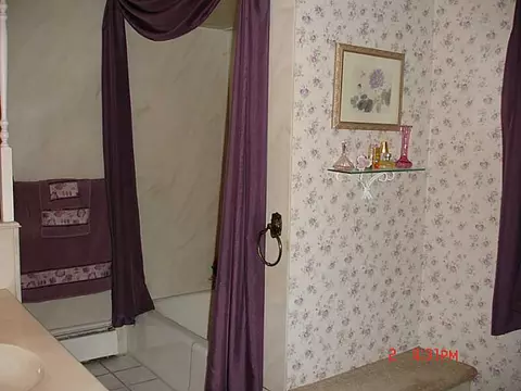 141 Glendale Ave, Woonsocket, RI 02895 photo 11