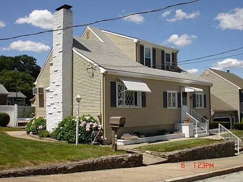 141 Glendale Ave, Woonsocket, RI 02895 photo 1