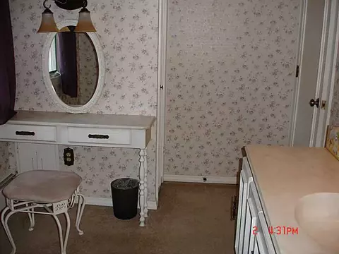 141 Glendale Ave, Woonsocket, RI 02895 photo 10