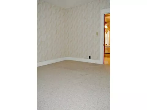 649 Elm St, Woonsocket, RI 02895 photo 10