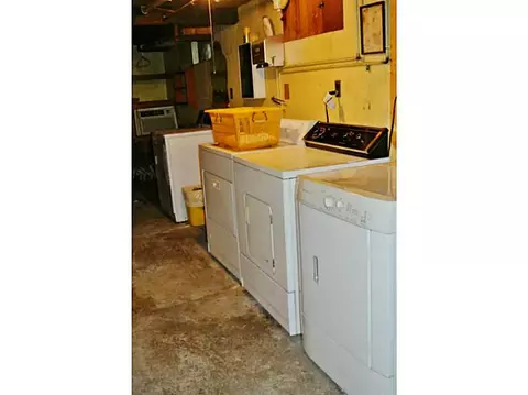 649 Elm St, Woonsocket, RI 02895 photo 17