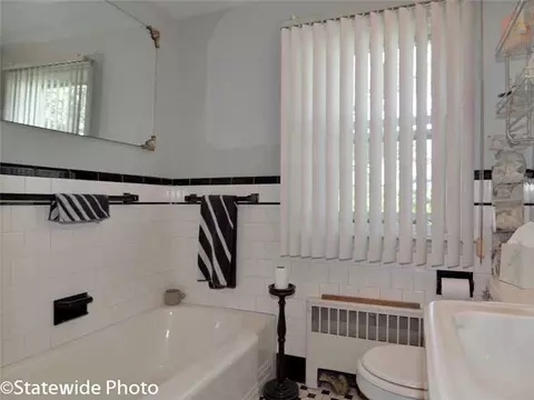 24 Lodi Ct, Warwick, RI 02886 photo 18