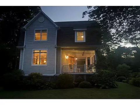 71 Wagner Rd, Westerly, RI 02891 photo 2