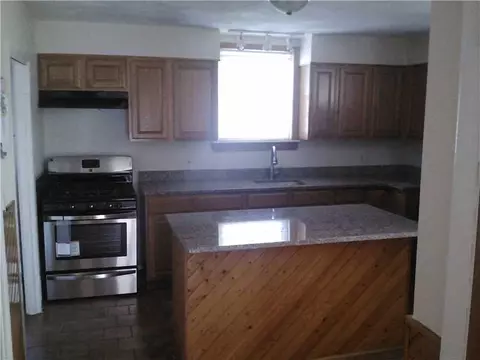 111 Killingly St, Providence, RI 02909 photo 4