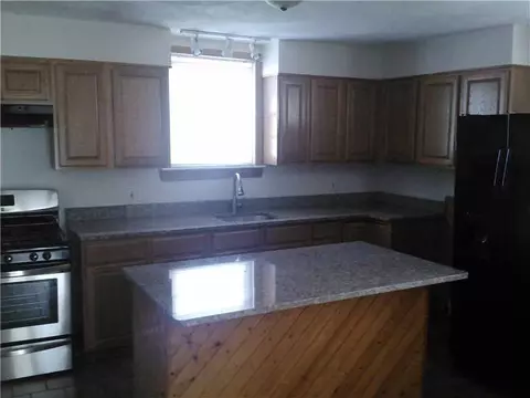 111 Killingly St, Providence, RI 02909 photo 10