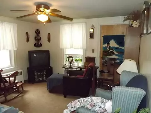 150 Larch St, Woonsocket, RI 02895 photo 8