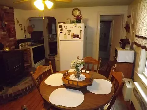 150 Larch St, Woonsocket, RI 02895 photo 4