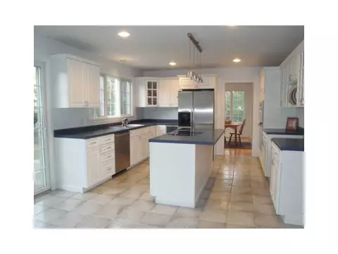 12 Andersen Ct, Westerly, RI 02891 photo 10